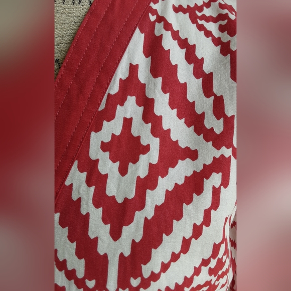 Tracy Negoshian 100% Cotton Long Sleeve V-neck Top Size Medium. - Picture 5 of 9